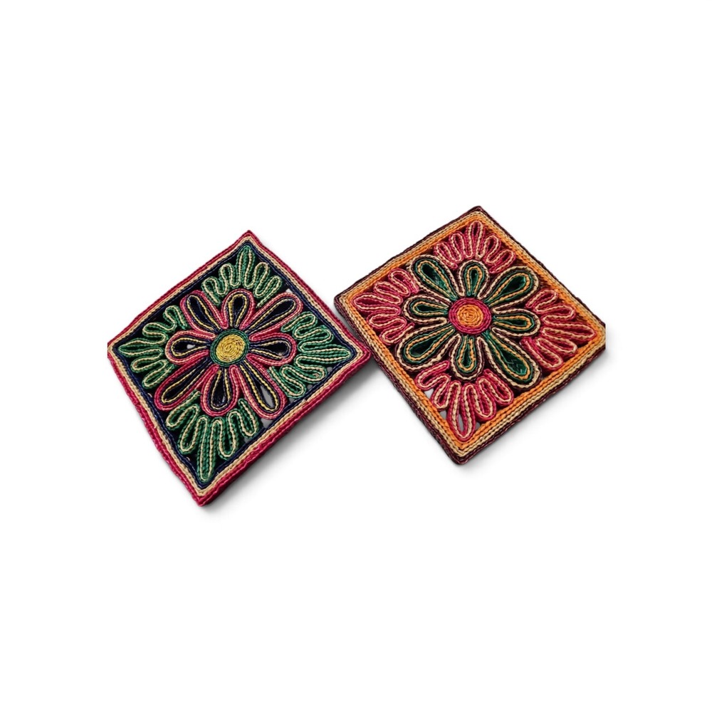 Vintage Straw Raffia Trivets Coasters 2pc Boho Floral Woven Hot Pads Square 0428